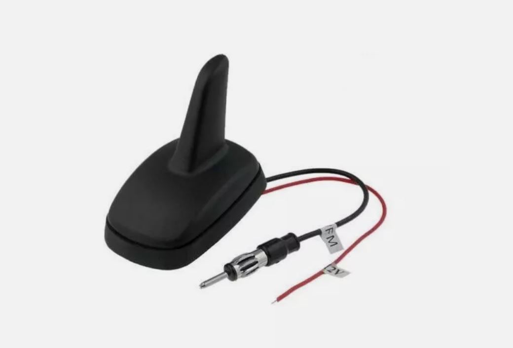 Antenna radio universale FM/AM a pinna di squalo con connettore DIN maschio 3772