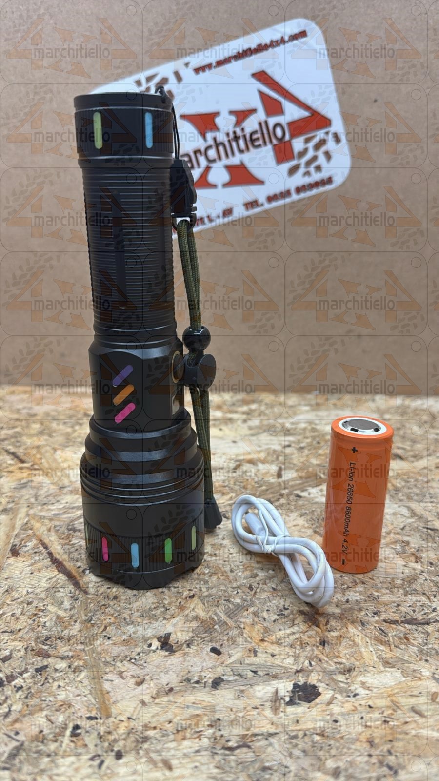 Torcia LED potente professionale Ricaricabile USB Type-C Alta Potenza Tattica Militare Campeggio Trekking Emergenza