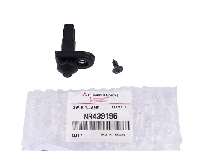 MR439196 KIT INTERRUTTORE LAMPADA DA PORTA MITSUBISHI L 200 K74