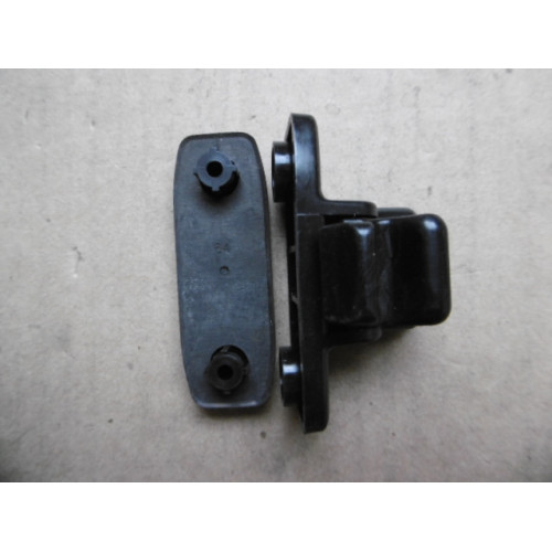 83610-C6000 83610-G9600 Serratura VETRI POSTERIORI originale Nissan Patrol Ricambio originale Nissan
